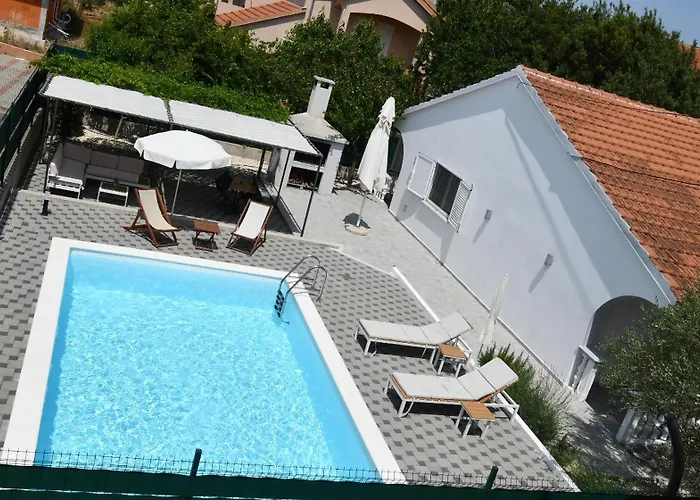 Villa Family Sukosan, Zadar